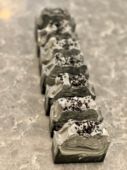 Tallow Spa-Charcoal & Lava Salt Bar